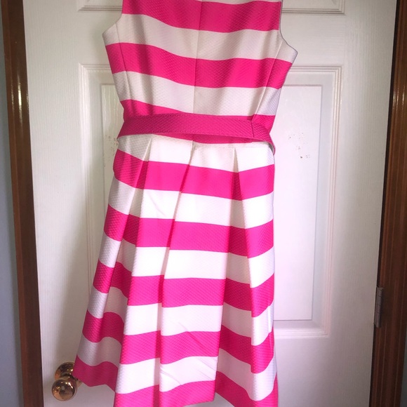 Pink striped dress - Picture 2 of 2
